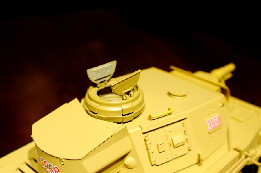 RC Panzer "Kampfwagen IV Ausf.F-1" Heng Long 1:16 Sandfarbe mit Rauch und Sound, Stahlgetriebe und 2,4Ghz+V6.0